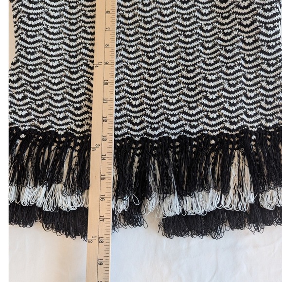 NWT White House Black Market Black White Knit Tassel Fringe Strapless Corset 10 - Picture 7 of 7